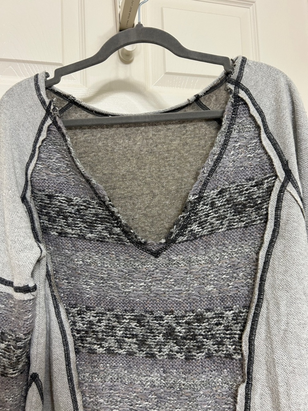 Lightweight Gray Striped V Neck Sweater Summer Beach Vibes Exposed Seams - Picture 4 of 14
